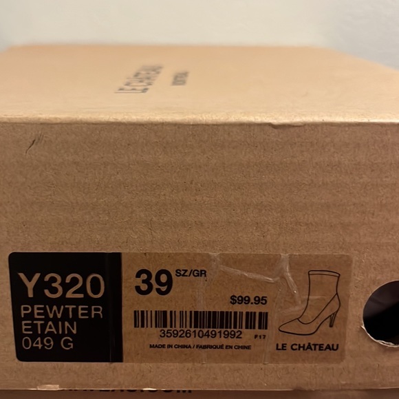 BRAND NEW LE CHATEAU HEELS SIZE 8.5 - Picture 7 of 7